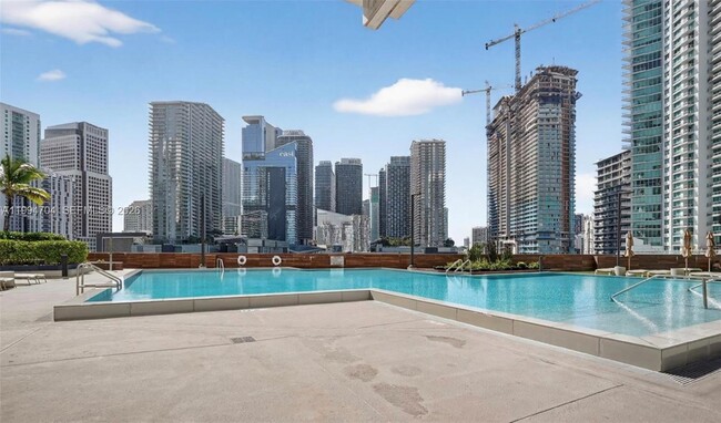 Building Photo - 350 S Miami Ave
