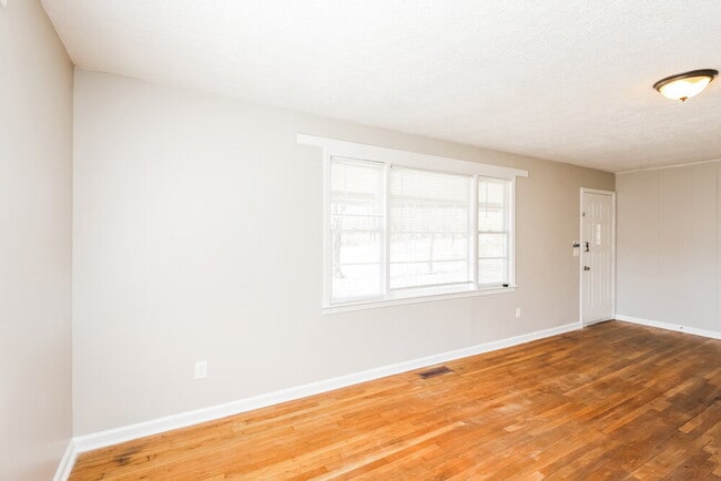 Foto del edificio - 3995 Sandy Hill Rd