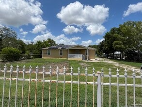 Building Photo - 1243 Gillette Blvd