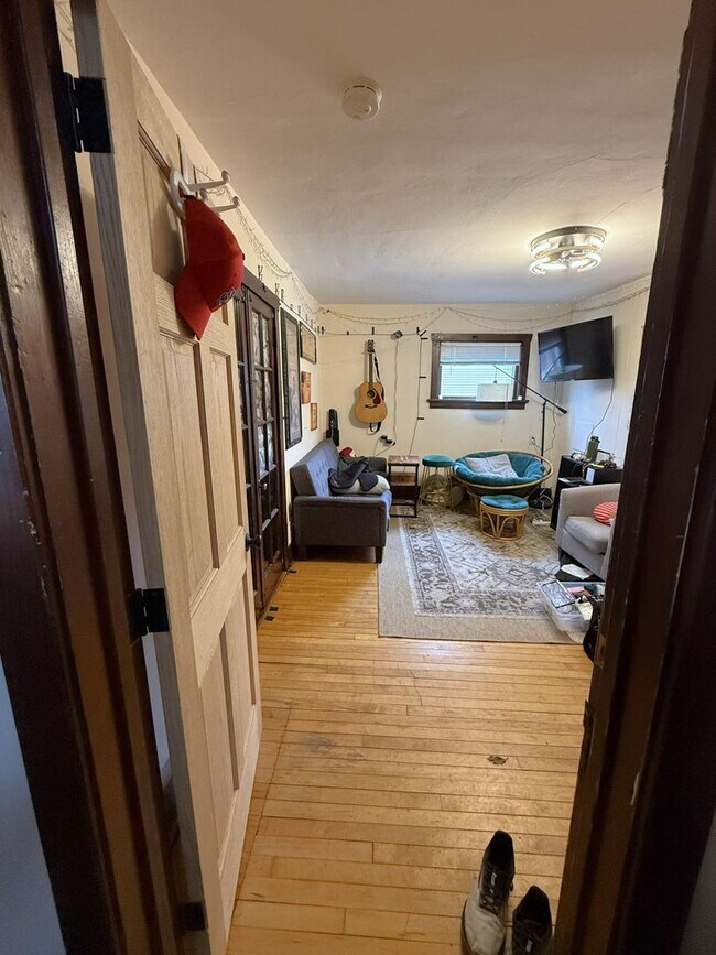 Foto del edificio - 1323 St James Ct