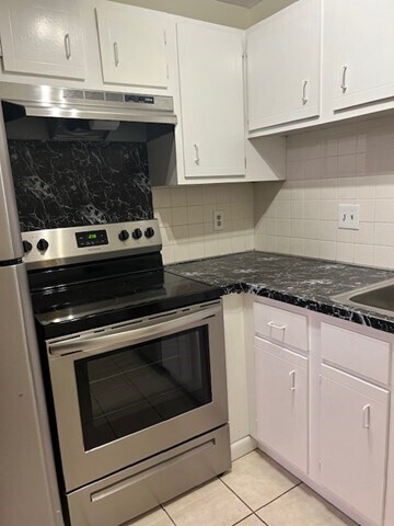 Building Photo - 17 Weld St