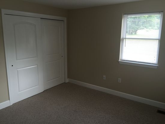 2nd bedroom - 6280 Perkiomen Ave