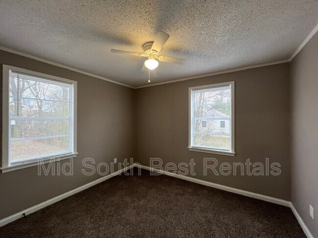 Foto del edificio - 1982 Belmar St