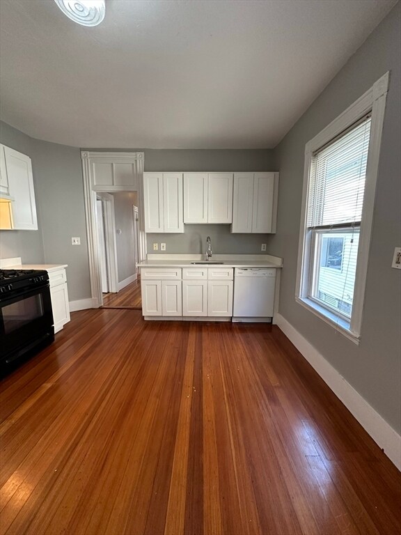 Building Photo - 11 Sunset St