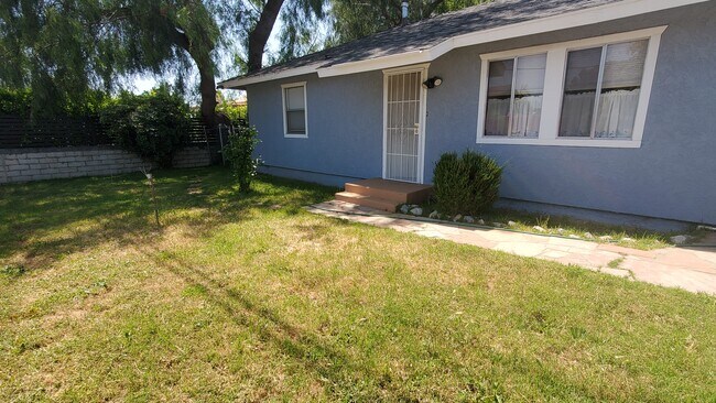 Building Photo - 15409 Roxford St