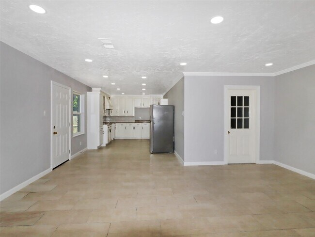 Foto del edificio - 8711 Shadow Crest St