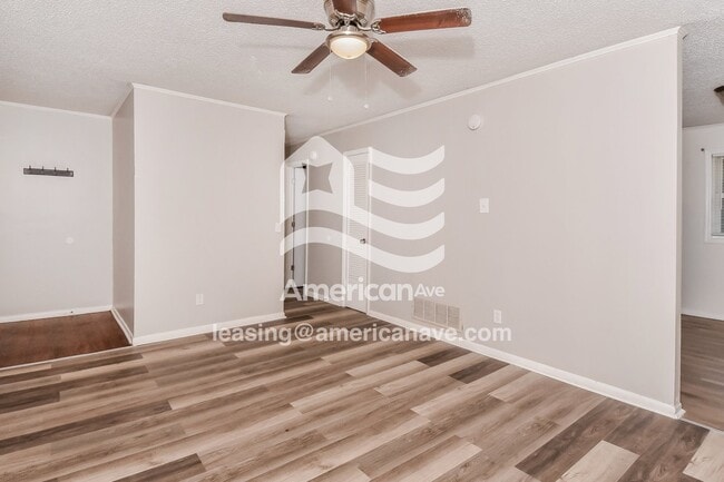 Building Photo - 122 Miranda Rd