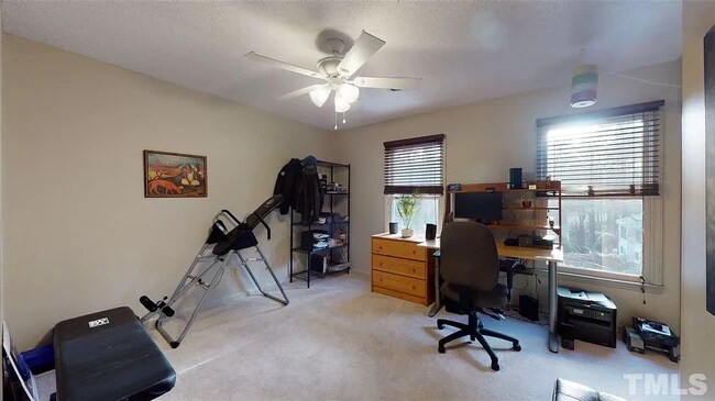 Building Photo - 102 Weatherstone Dr