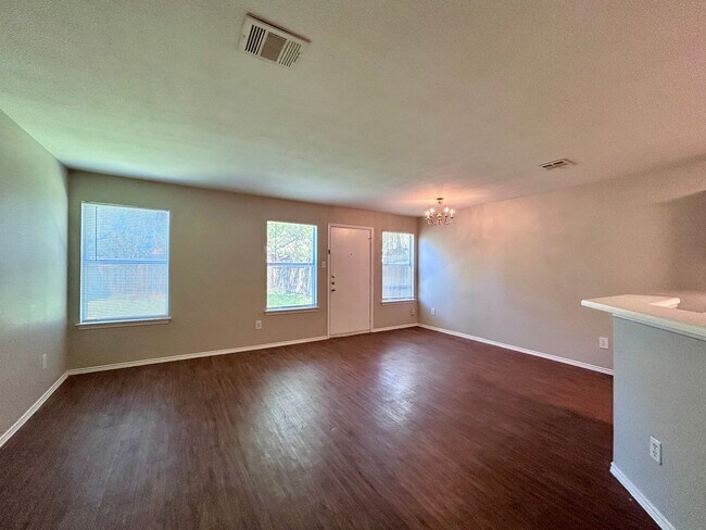 Building Photo - 9704 SUGAR HILL DR