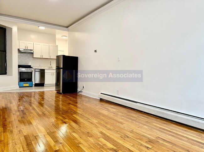 Foto del edificio - 386 Manhattan Ave