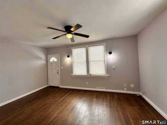 Building Photo - 74 Mt Pleasant St