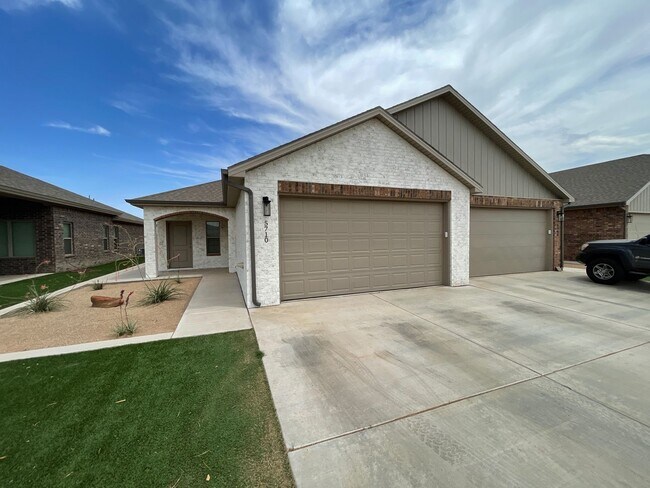 Foto del edificio - Beautiful New Townhome in North Lubbock Cl...