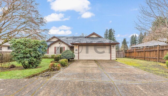 Building Photo - 9904 NE 27th Ct