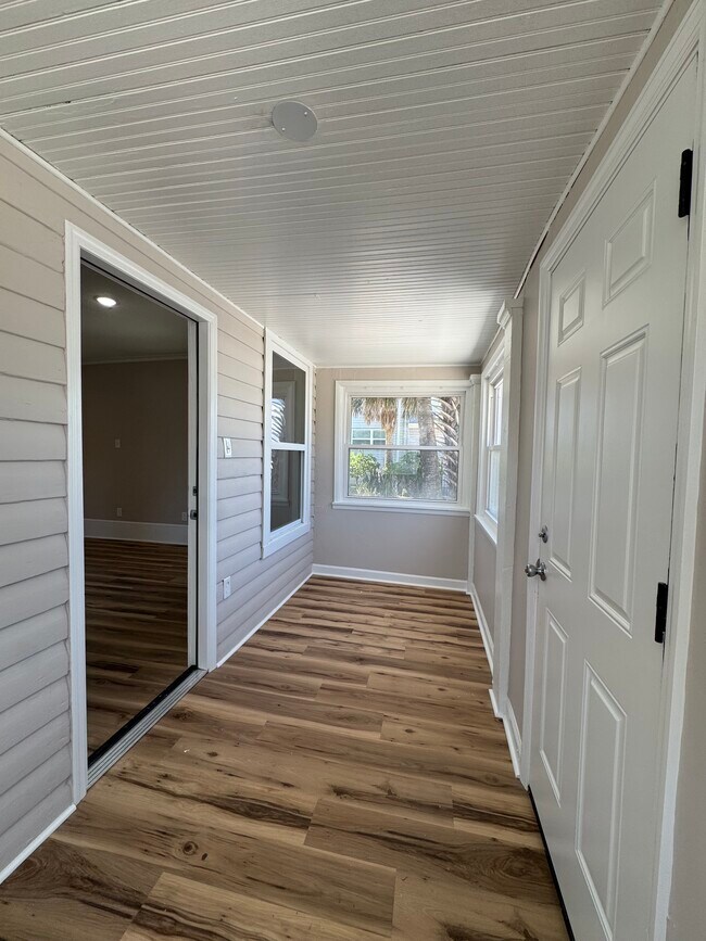 Foto del edificio - 708 Davis St