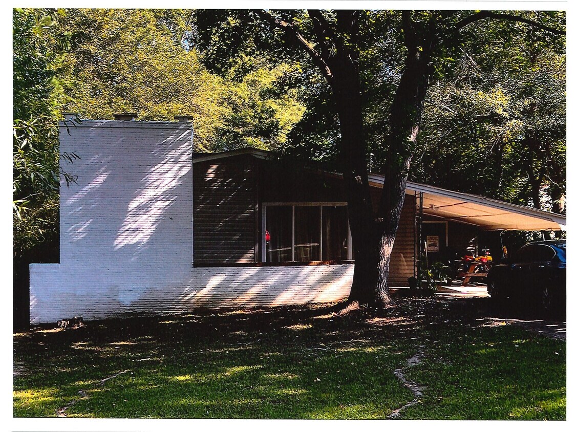 Foto del edificio - 1340 State Rd S-29-278