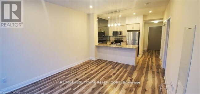 Photo du bâtiment - 16 Concord Pl