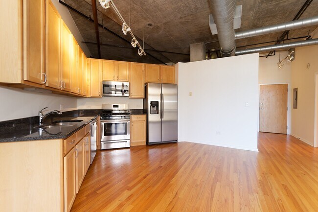 Foto del edificio - 933 W Van Buren St