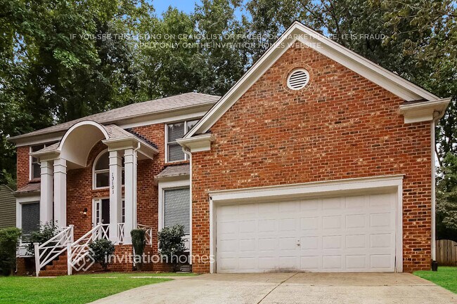 Building Photo - 13101 Angel Oak Dr