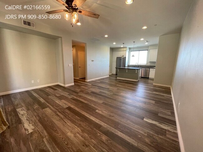 Foto del edificio - PRICE LOWERED! Mira Loma 3 Bedroom Home