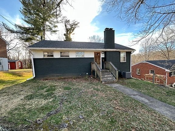 Building Photo - 105 Meadowview Dr