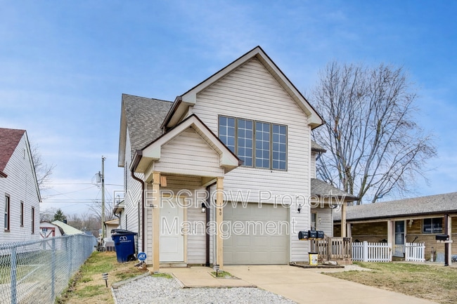 Building Photo - 142 N 7th Ave