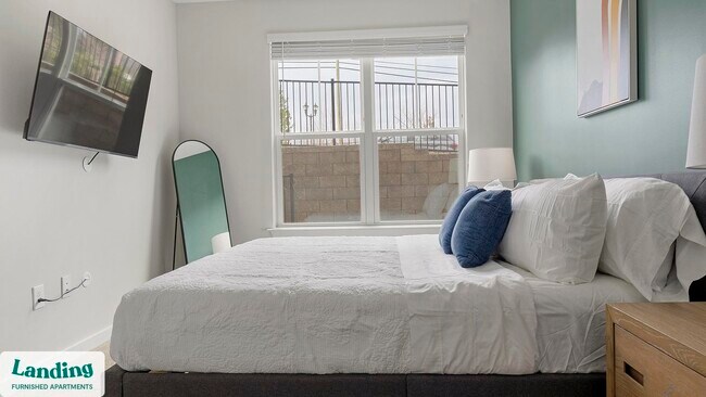 Building Photo - 1270 Hillcrest Dr