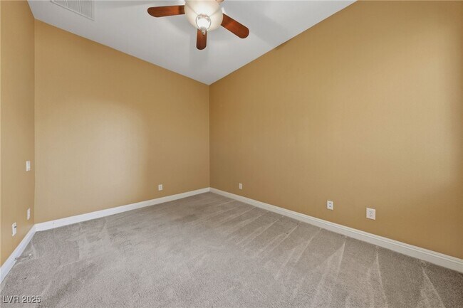 Foto del edificio - 916 Viscanio Pl