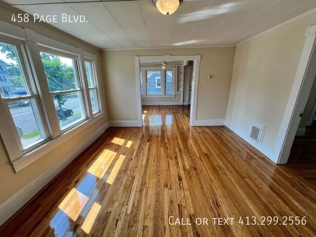 Building Photo - 458 Page Blvd