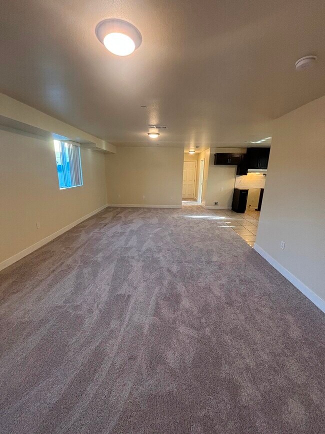 Foto del edificio - 213 W 82nd St