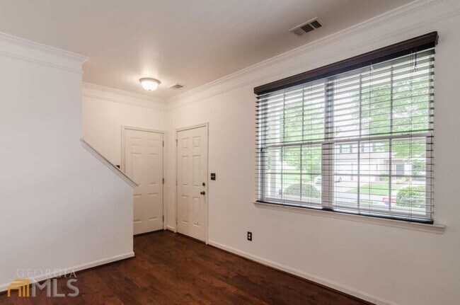 Building Photo - 487 Windstone Trail