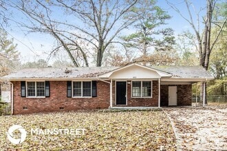 Building Photo - 892 Oak Dr
