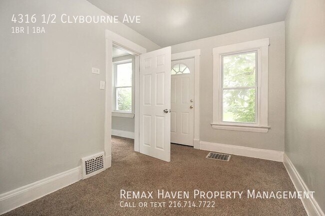 Building Photo - 4316 Clybourne Ave