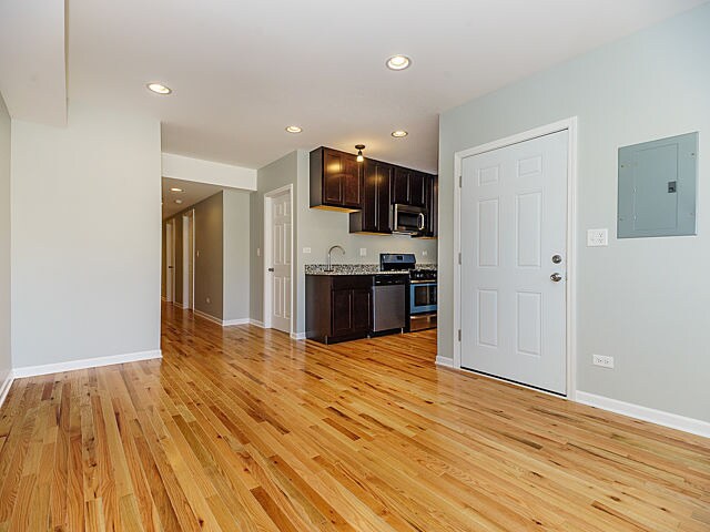 Foto del edificio - 1914 W 21st Pl