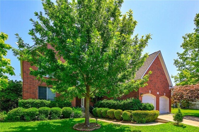 Building Photo - 8804 Rattlebush Cove