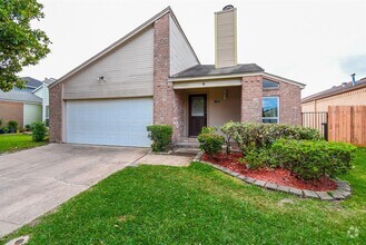 Building Photo - 11823 Zarroll Dr