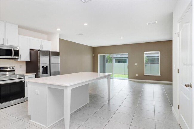 Building Photo - 32103 Pond Apple Bnd