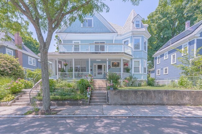 Building Photo - 113 Aldrich St