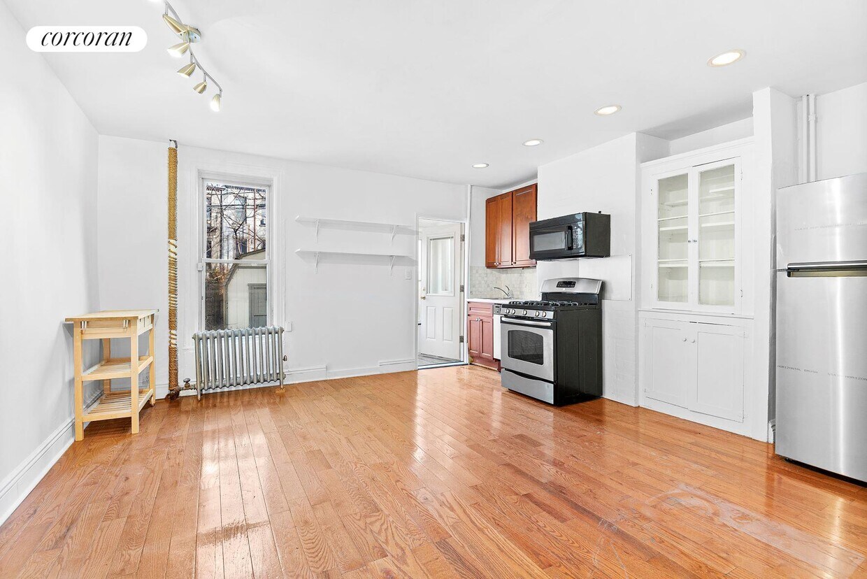 Building Photo - 359A 14th St