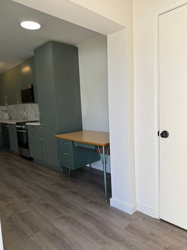 Building Photo - 1320 Marauder Dr