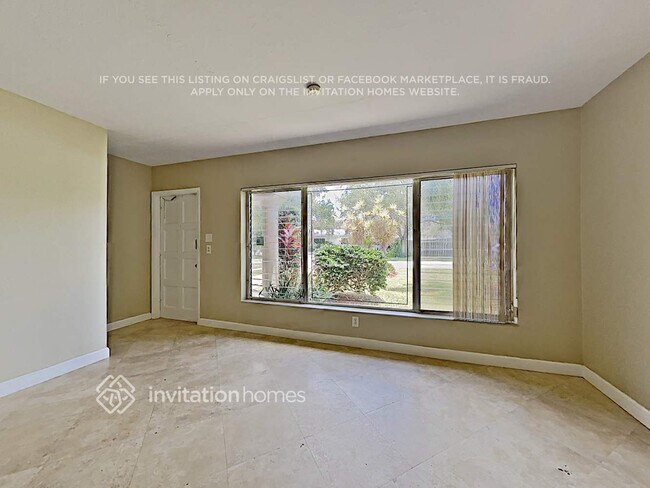 Building Photo - 2720 SW 15th Ct