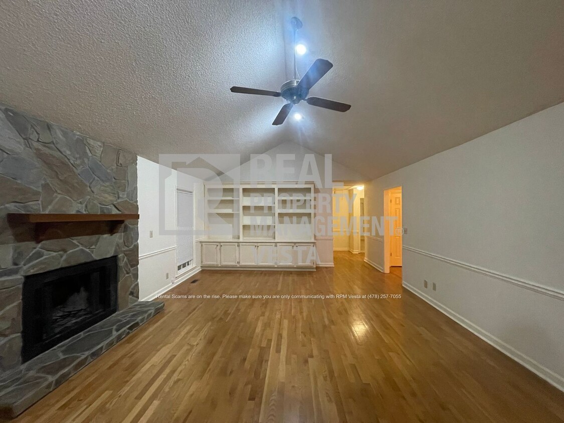 Primary Photo - One Month Free! - Charming Three Bedroom H...