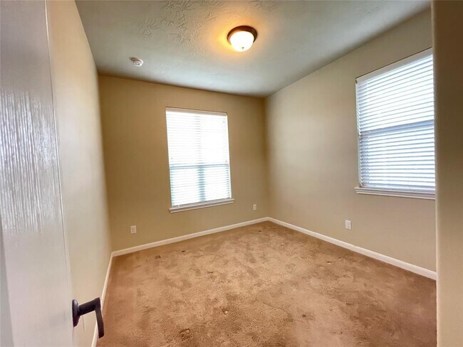 Building Photo - 20619 Sage Rain Ct