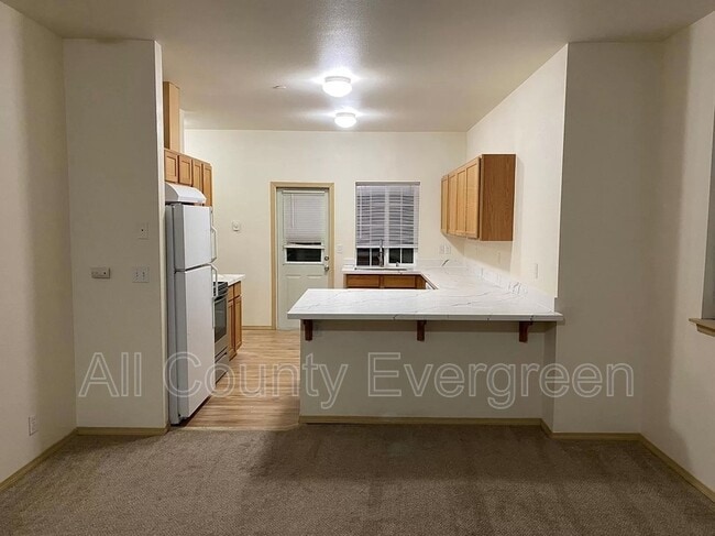 Building Photo - 3110 S 43rd St