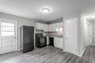 Building Photo - 113 Goodson Ave