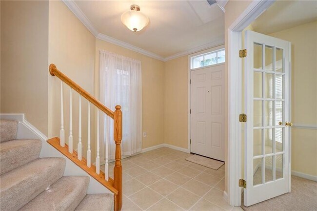 Foto del edificio - 612 Arbor Ct
