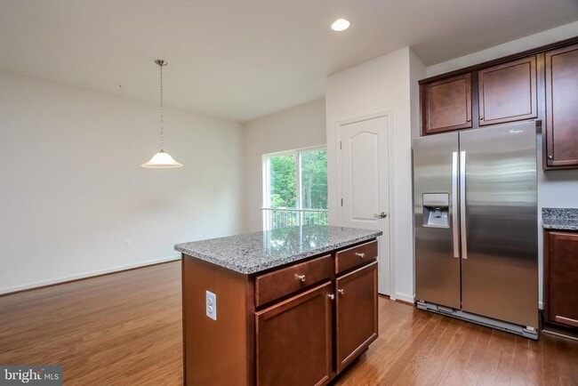 Building Photo - 8404 Wood Thrush Way