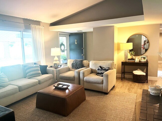 Foto del edificio - 1501 Fawnvalley Dr