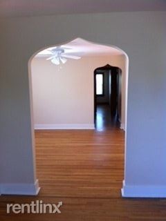 Foto del edificio - 254 Straley Ave