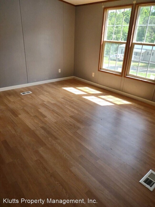 Building Photo - 3 br, 2 bath House - 167 Gray Fox Drive