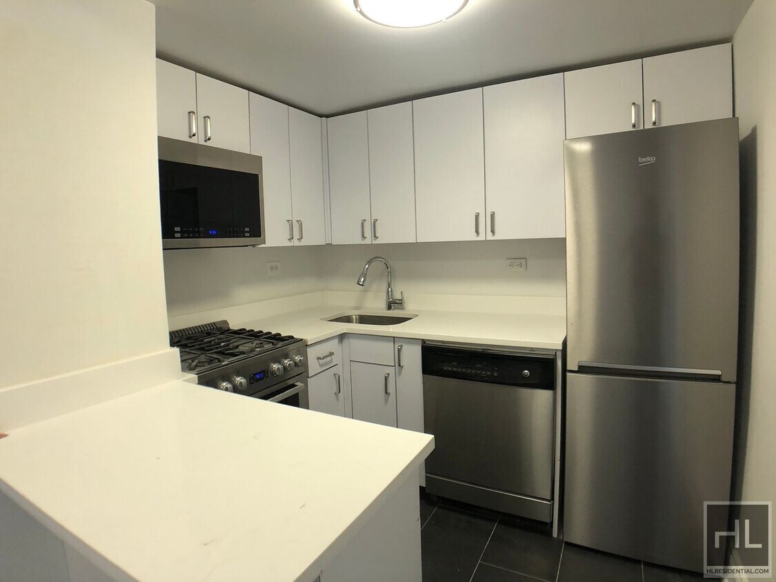 Foto principal - E 16 ST